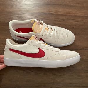 COPY - Nike SB Heritage Vulc (Summit White/Gym Red)